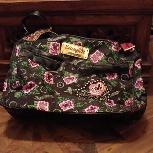 NWT Betsey Johnson Black Weekender Travel Bag with Pink Roses Design
